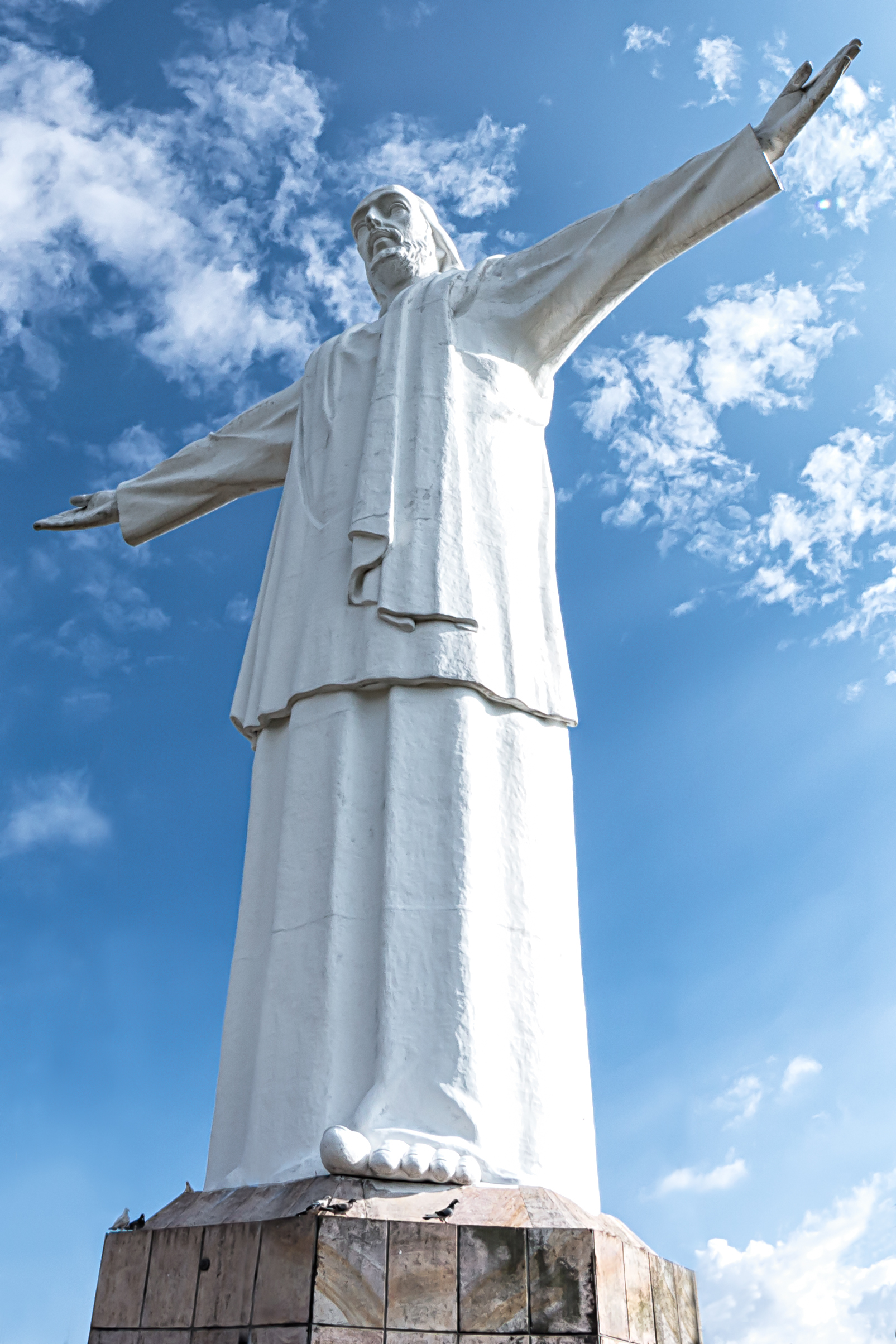 Monumento_a_Cristo_Rey_-_Cali